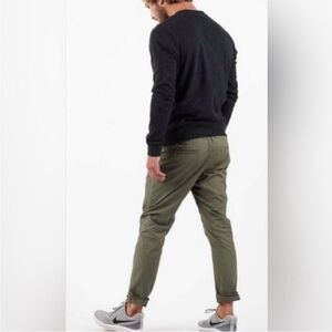 Vuori Men’s Ripstop DuraTerra Pants in Army Size L